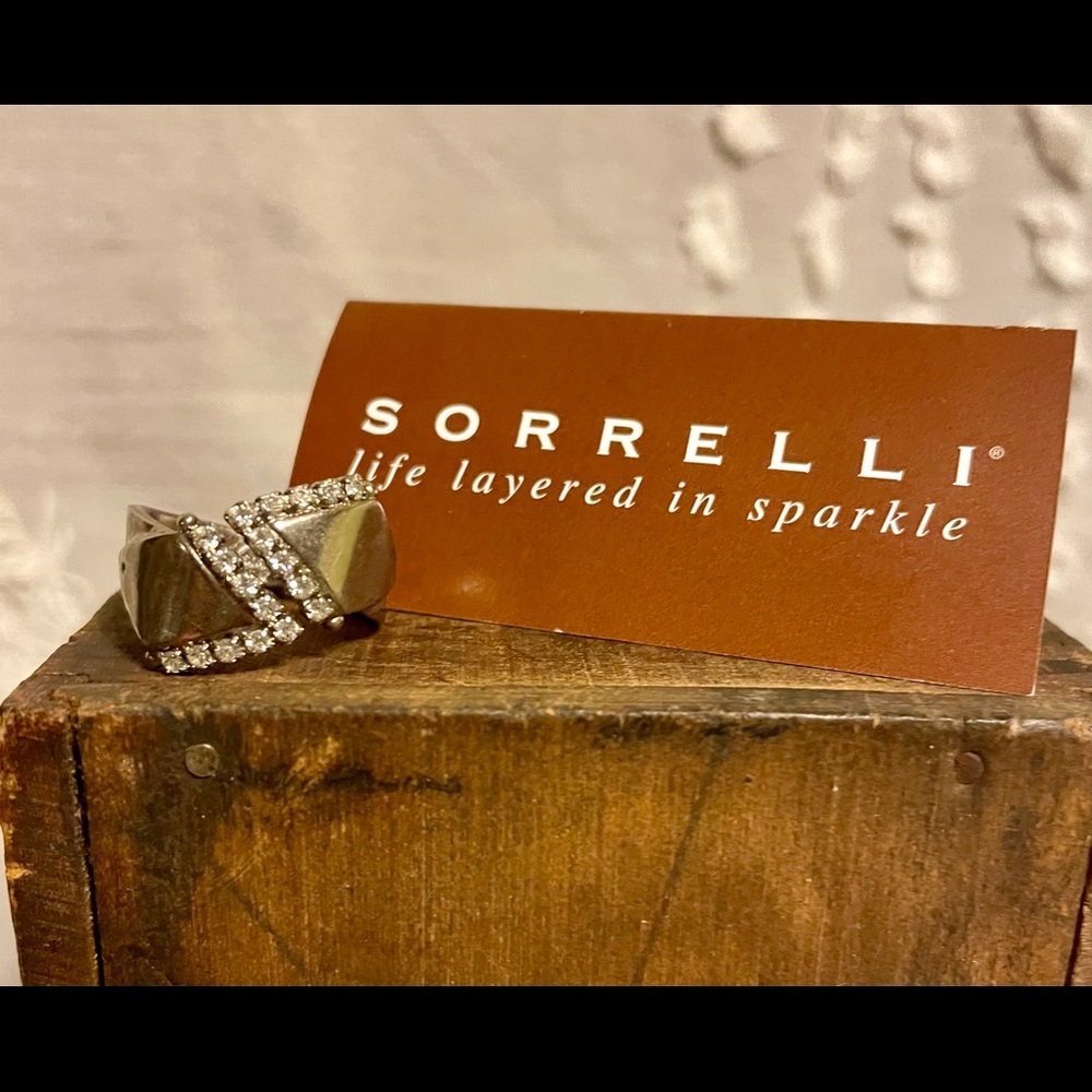 Point of View Sorrelli ring